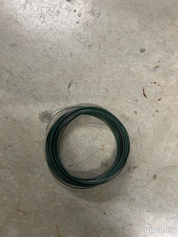 Fil de tension vert (image 1)