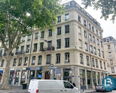 Appartement 445 000 € - 92 m²