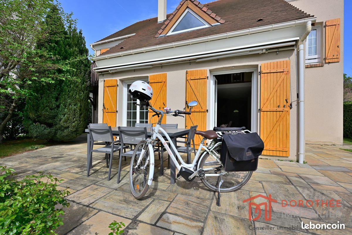 Maison 7 pièces 169 m² · à Marolles-en-Brie · 169 m² · 549 000 €
