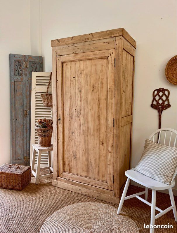Armoire bonnetière en bois massif / rénovée (image 2)