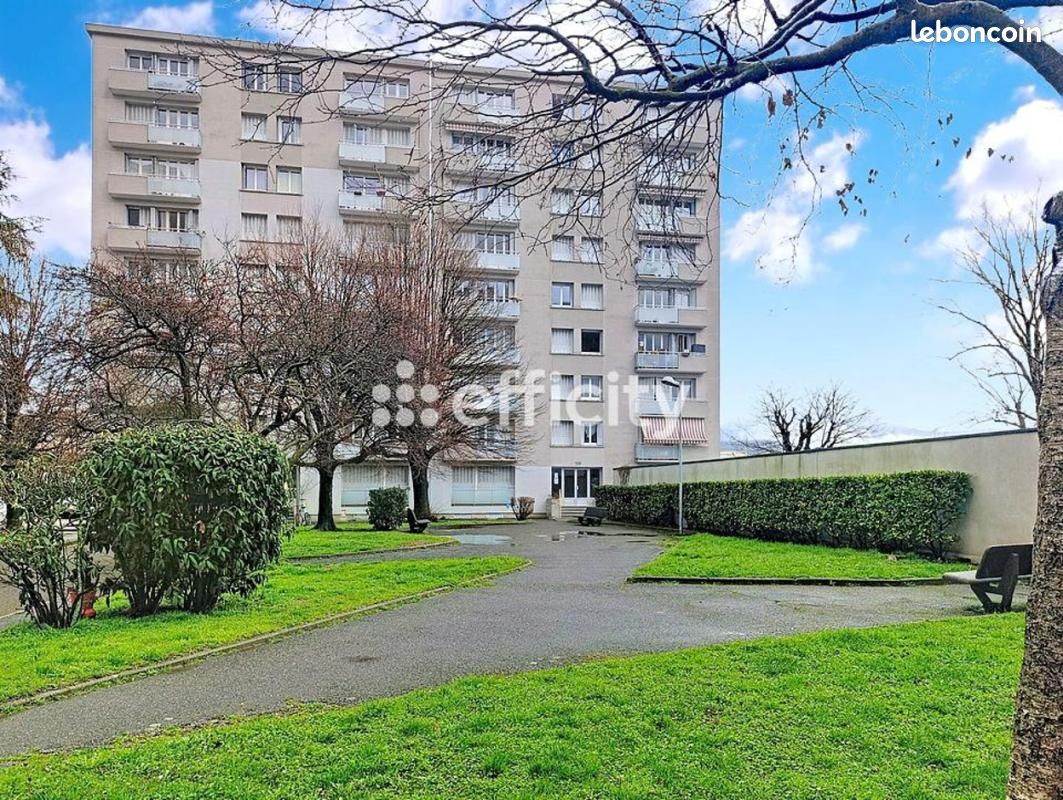 Appartement 5 pièces 65 m² · à Grenoble · 65 m² · 95 000 €