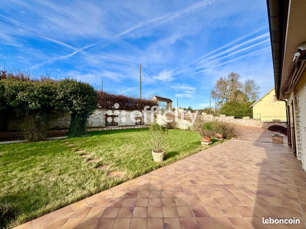 Maison 8 pièces 183 m² · à La Ferté-Gaucher · 183 m² · 315 000 €