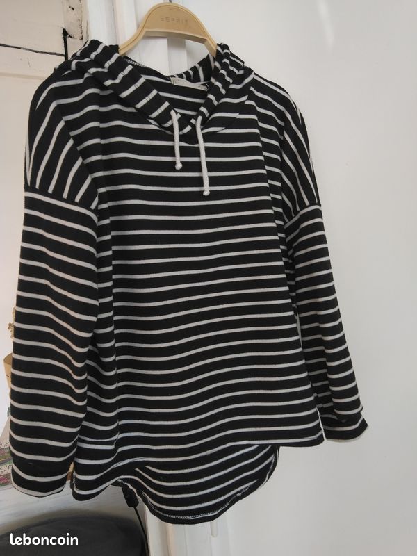 Sweat shirt hoodies pull sweater a capuche noir et blanc rayures