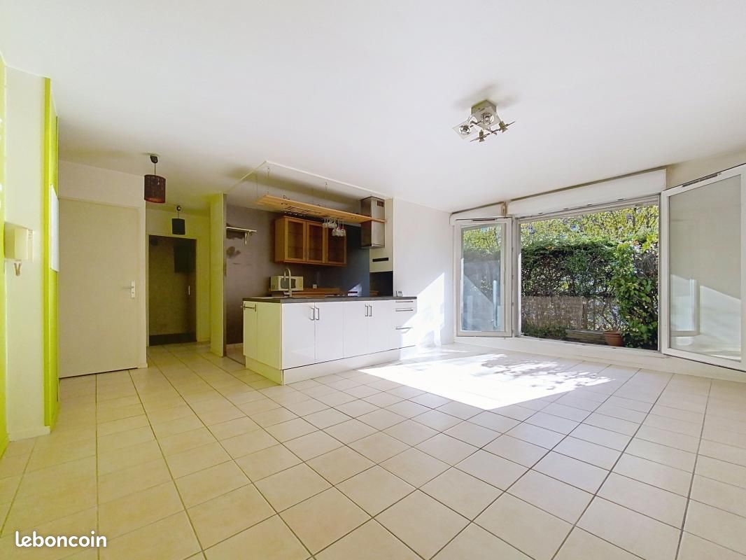 Appartement 2 pièces 49 m² · à Guyancourt · 49 m² · 210 000 €