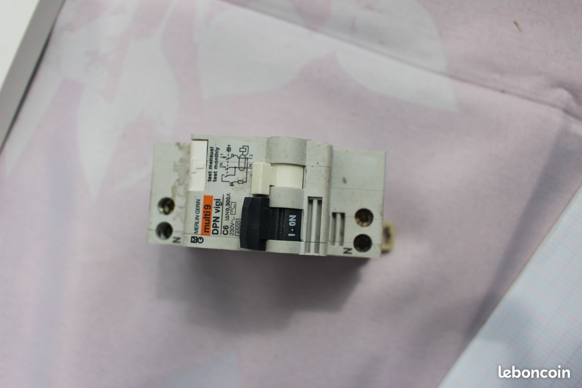 Dijoncteur DPN Vigi C6 (image 1)