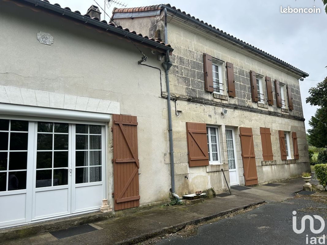 Maison 11 pièces 280 m² - Chalais 16210 (image principale 16)