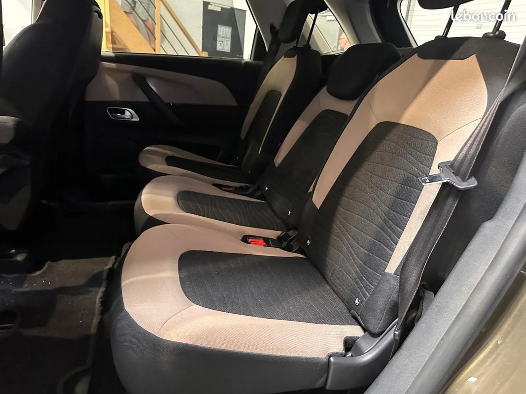 CITROEN C4 Picasso 1.6 HDi 112ch Confort - 2013 - 193 000 km - Suivi complet - Courroie + Révision faite (image 18)