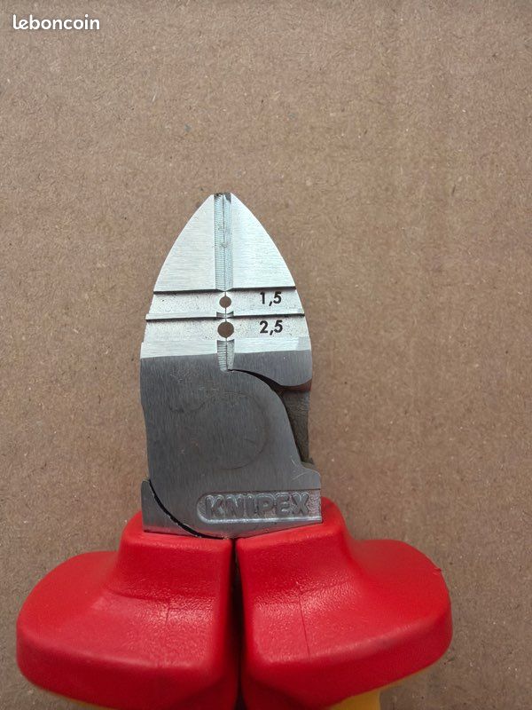 Pince à dénuder coupante isolé knipex (image 3)
