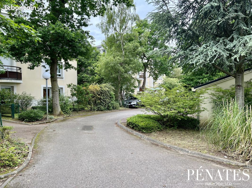 Appartement 4 pièces 95 m² · à Petit-Couronne · 95 m² · 995 €/mois