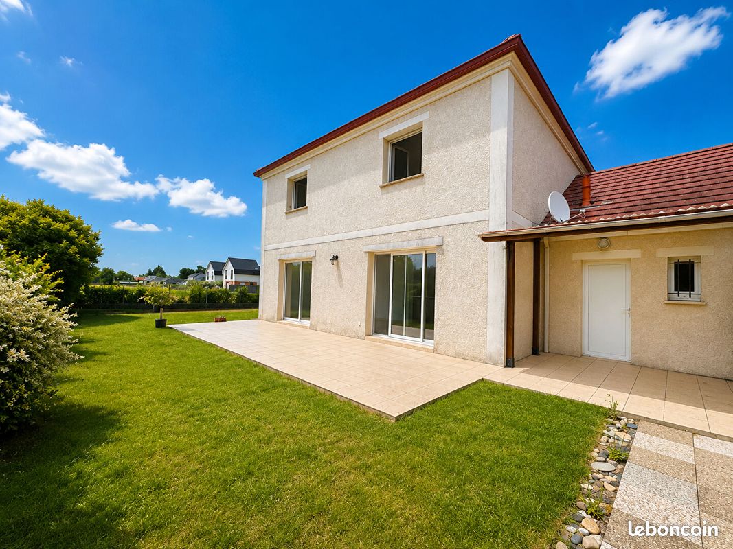 Maison 6 pièces 120 m² · à Lescar · 120 m² · 1 100 €