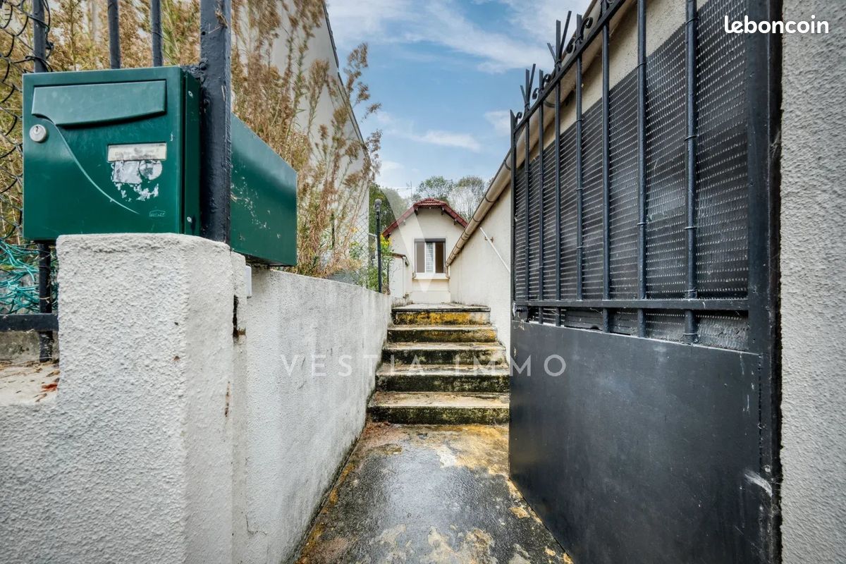 Maison 3 pièces 48 m² · à Noisy-le-Sec · 48 m² · 260 000 €
