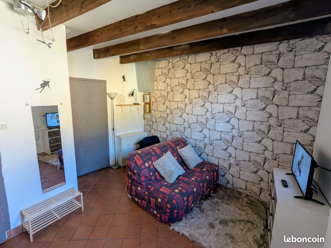 Appartement 1 pièce 17 m² · à Grenoble · 17 m² · 525 €/mois