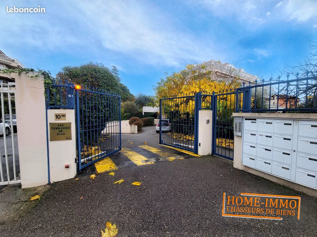 Parking 12 m² · à Antibes · 12 m² · 21 000 €