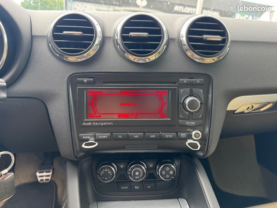 AUDI TT 3.2 V6 Quattro (image 14)