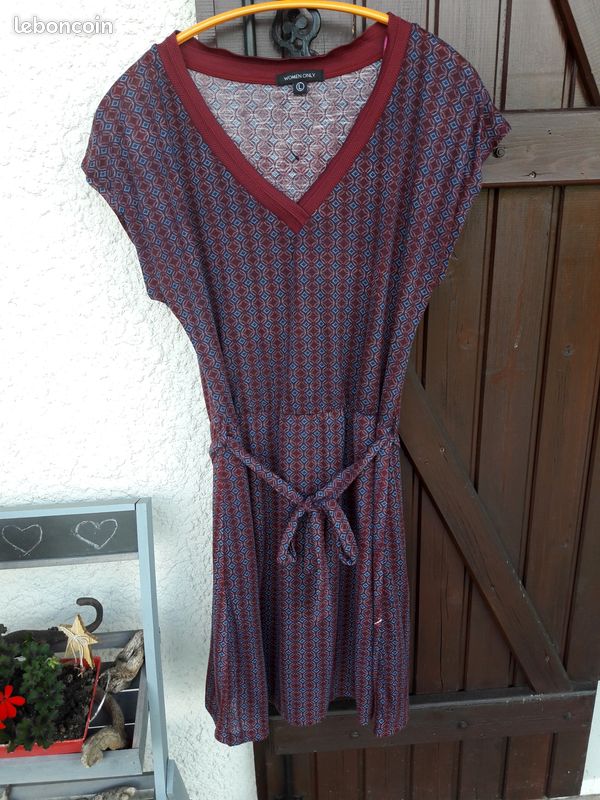 Robe neuve Women Only t40 (image 1)
