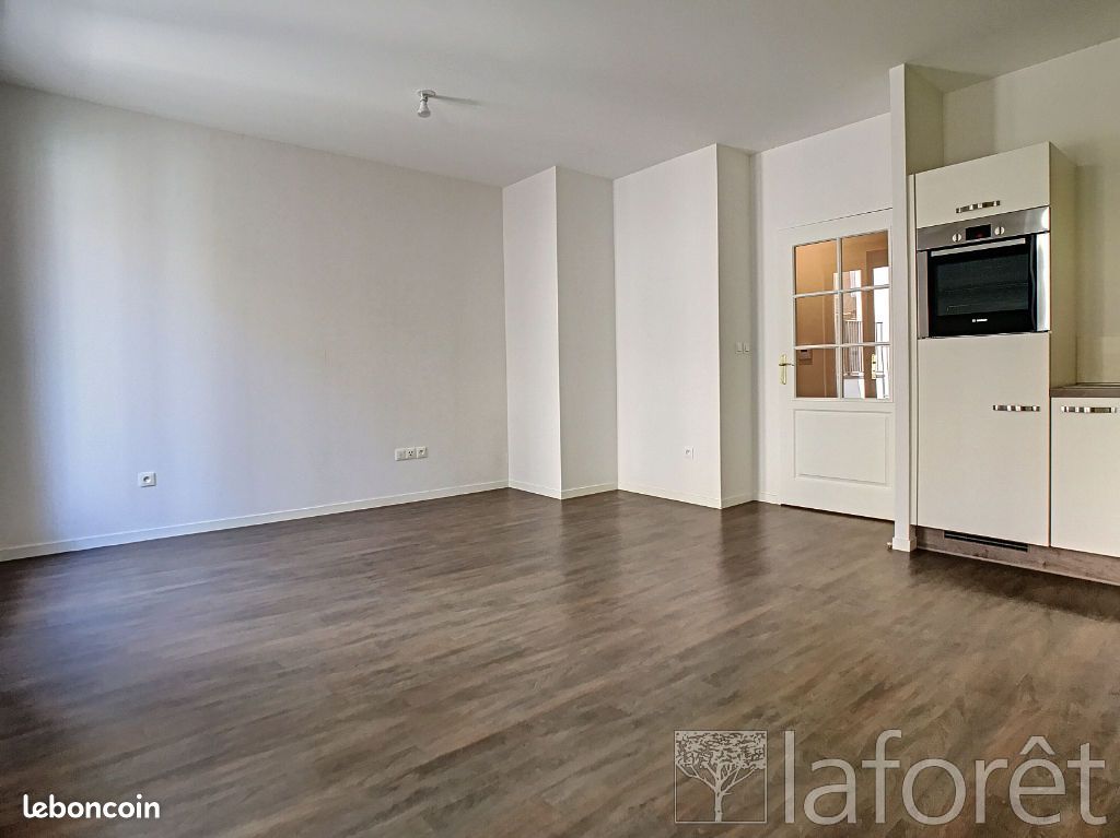 Appartement a louer chalons-en-champagne - 2 pièce(s) - 47 m2 - Surfyn