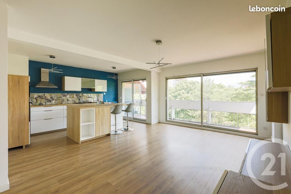 Appartement 4 pièces 82 m² · à Grenoble · 82 m² · 168 000 €