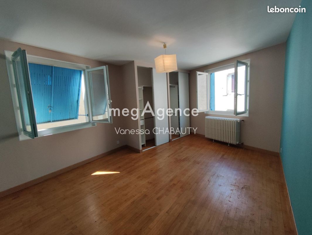 Maison 6 pièces 150 m² - Mirebeau 86110 (image principale 7)