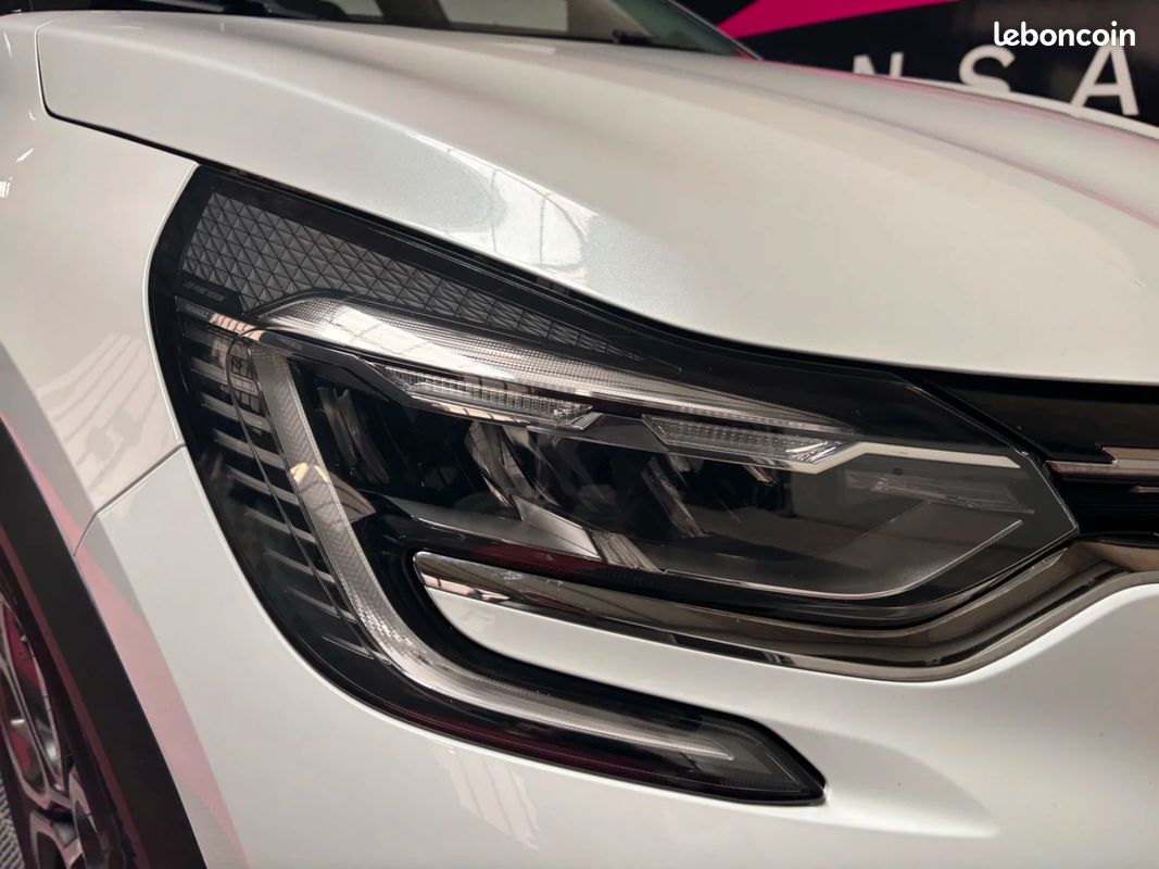 Renault CAPTUR Captur E-Tech Plug-in 160 (image 37)