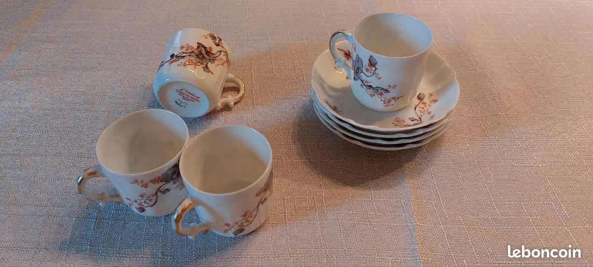 Service à café en porcelaine (image 1)