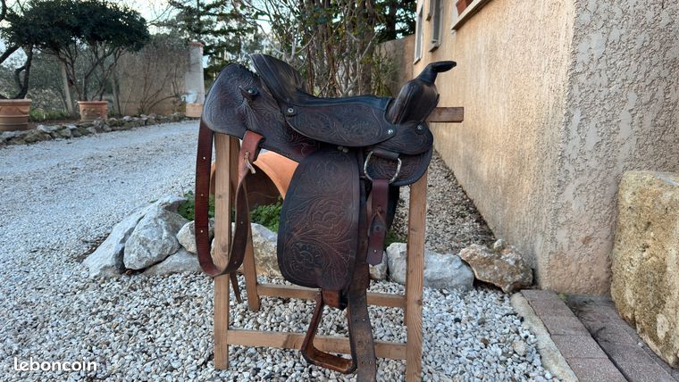 Tapis De Selle Western - Design Sud-ouest - Dimensions 36 X 34 Pouces - En Feutre - Occasion Excellent état