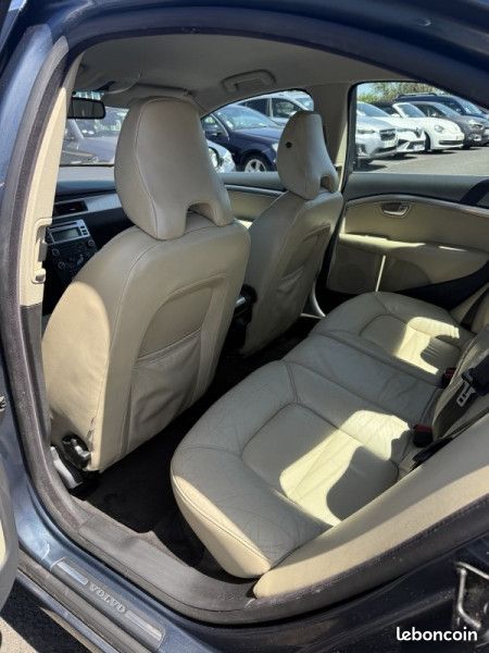Volvo S80 2.4 D 163CH MOMENTUM GEARTRONIC (image 8)