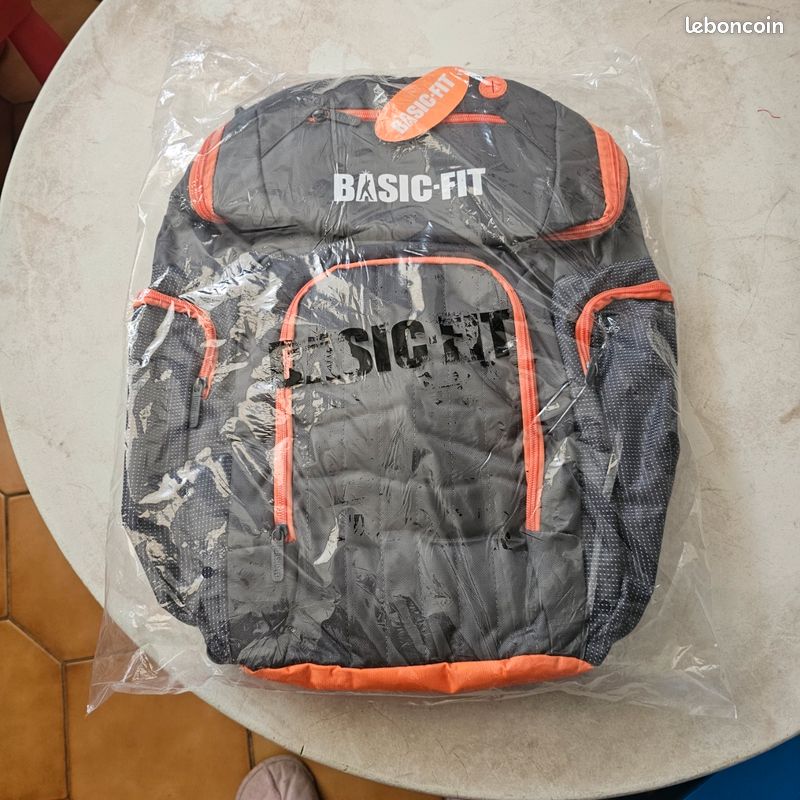 Sac a dos neuf basic fit (image 1)