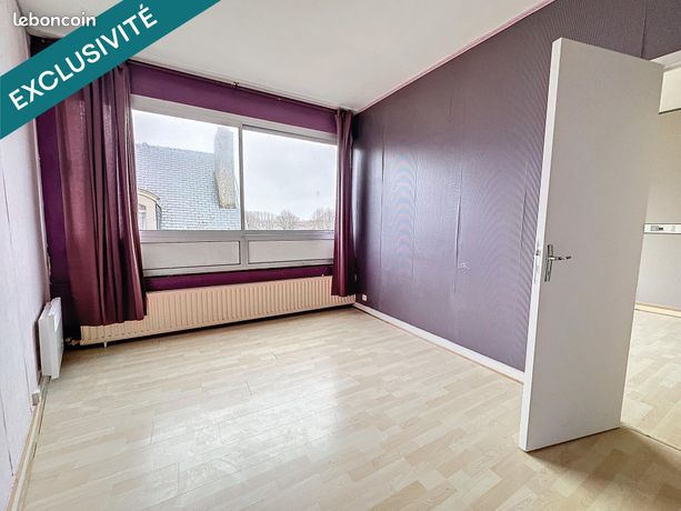 Immeuble 256 m² SABLE-SUR-SARTHE