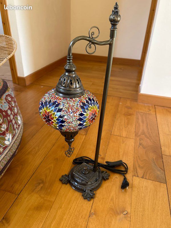 Lampe neuve orientale à vendre (image 1)