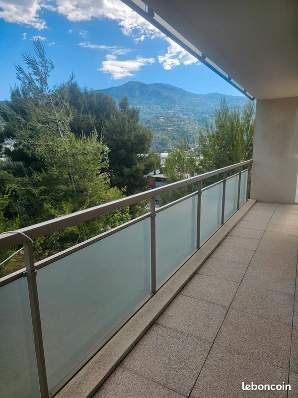 Appartement 2 pièces 45 m² · à Carros · 45 m² · 237 000 €