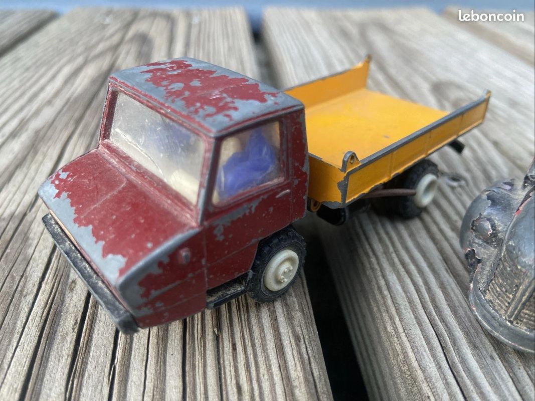 Lot De 4 Camions Berliet Stradair – Jouets Anciens Sésame – Semi-remorques – France