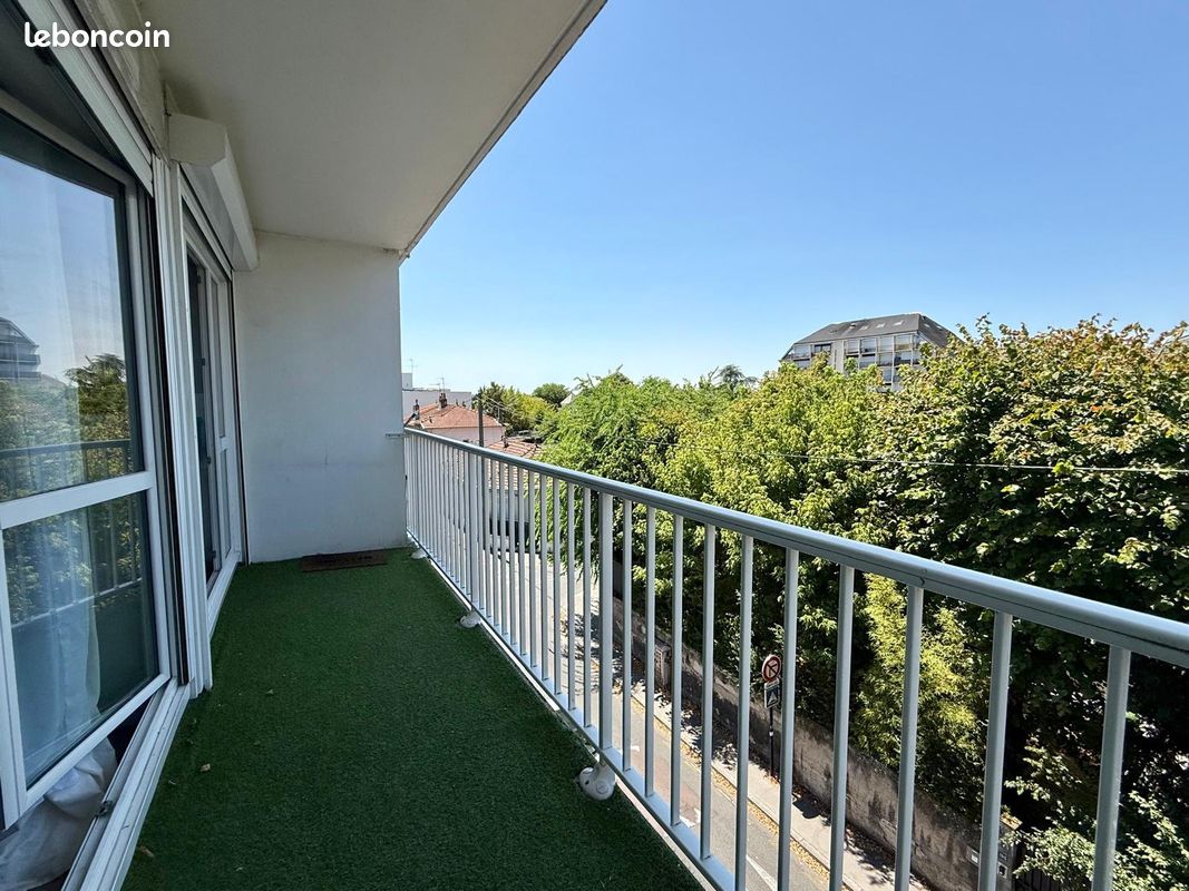 Appartement 2 pièces 47 m² · à Bordeaux · 47 m² · 220 000 €