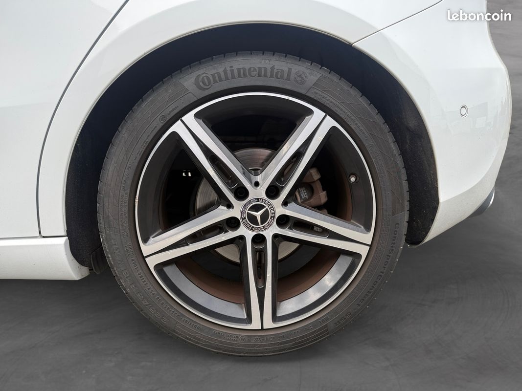 MERCEDES A A180 D PROGRESSIVE LINE 7G-DCT 116Ch Car Play, Caméra de recul Garantie 12 mois (image 19)