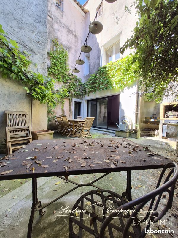 Maison 7 pièces 150 m² · à Velleron · 150 m² · 335 000 €