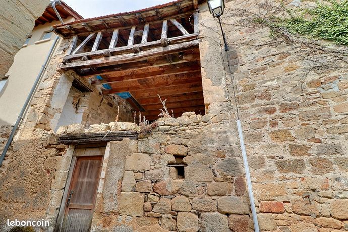 Maison de village 1 pièce 100 m²