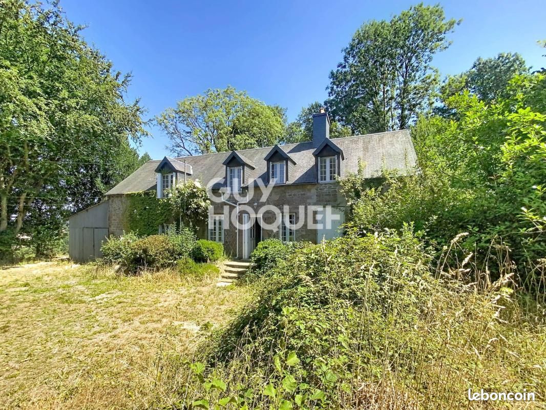 Maison 6 pièces 140 m² · à Sourdeval · 140 m² · 169 600 €