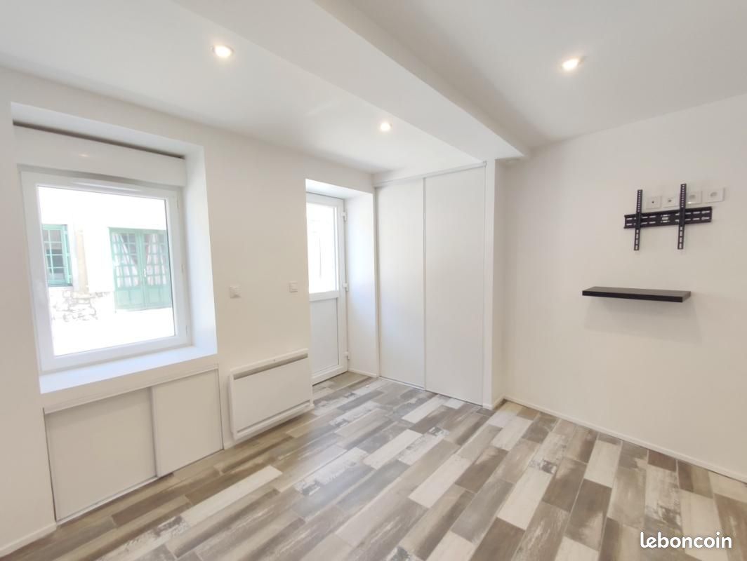 Appartement 2 pièces 27 m² · à Vézeronce-Curtin · 27 m² · 395 €