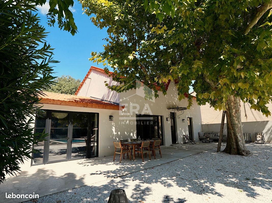 Maison 5 pièces 114 m² · à Saint-Rémy-de-Provence · 114 m² · 998 000 €