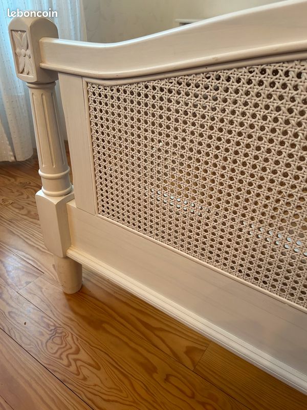 Réservé Ensemble lit sommier matelas tables de chevet (image 10)