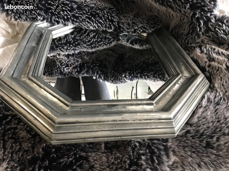 Miroir ancien en étain 65cmx55cm (image 7)
