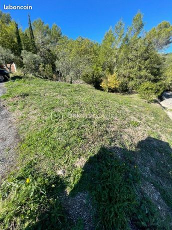Terrain 401 m² Figanieres