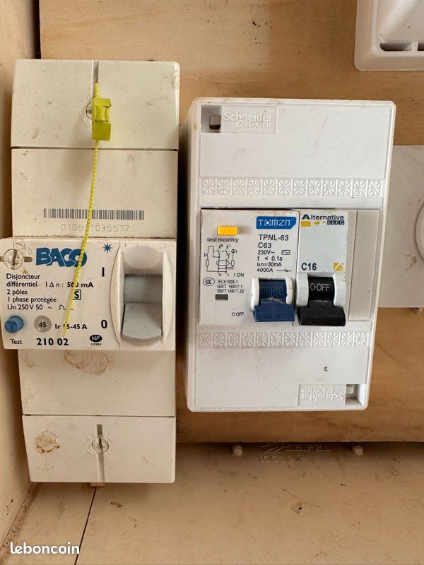 Compteur de chantier aux normes monophasé (image 2)