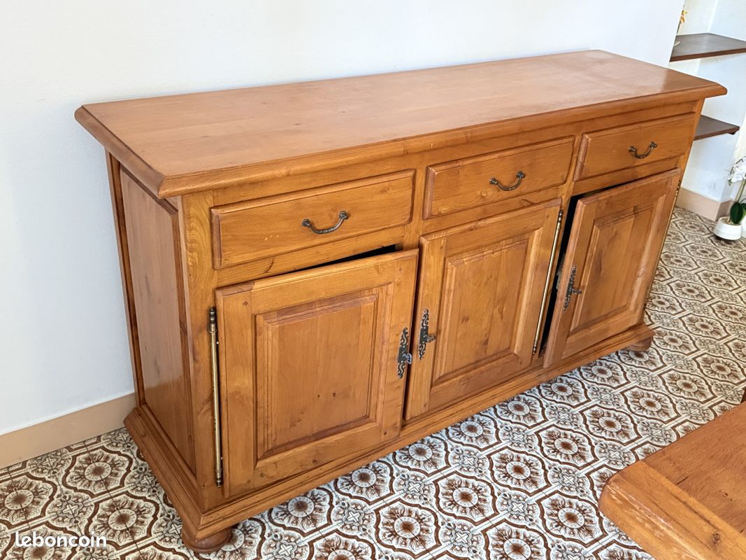 Buffet + table (image 2)