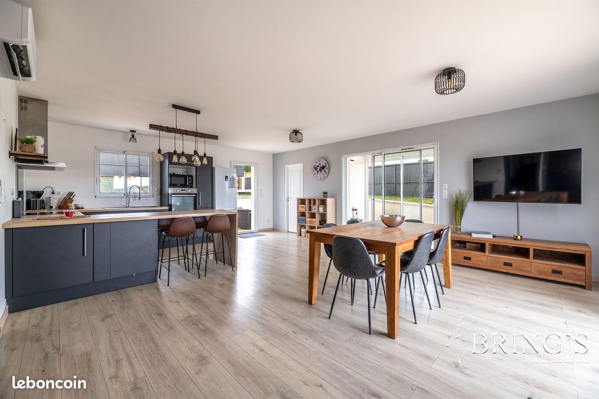 Maison 5 pièces 105 m² · à Boulazac Isle Manoire · 105 m² · 285 000 €