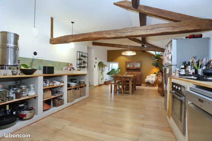 Maison 8 pièces 197 m²
