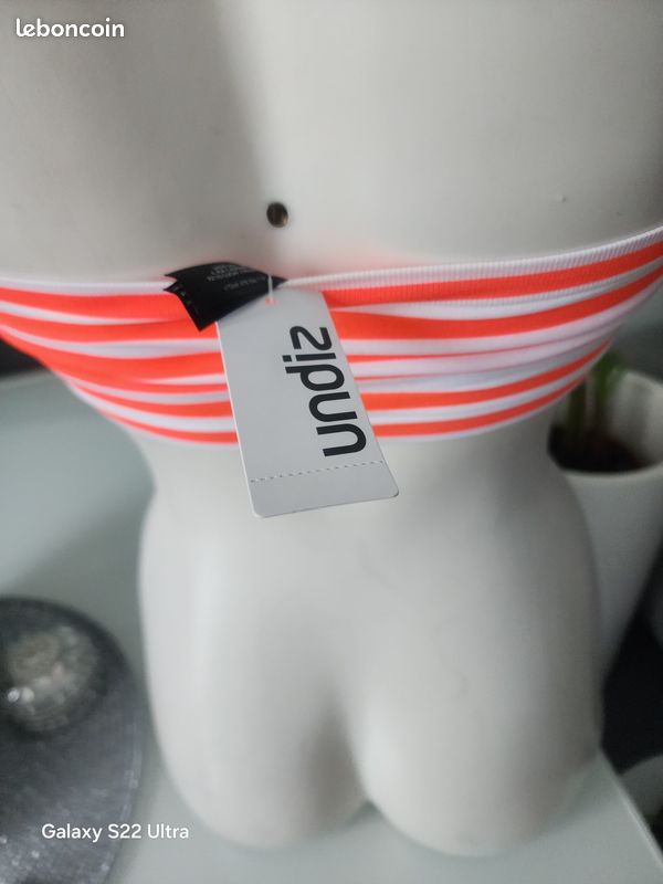 Un soutien gorge imprimé léopard/noir taille 85 B marque Undiz