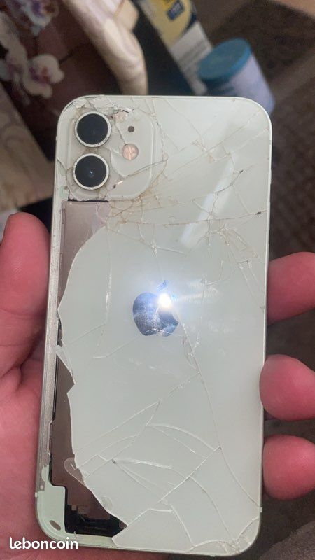 IPhone 12 (image 2)