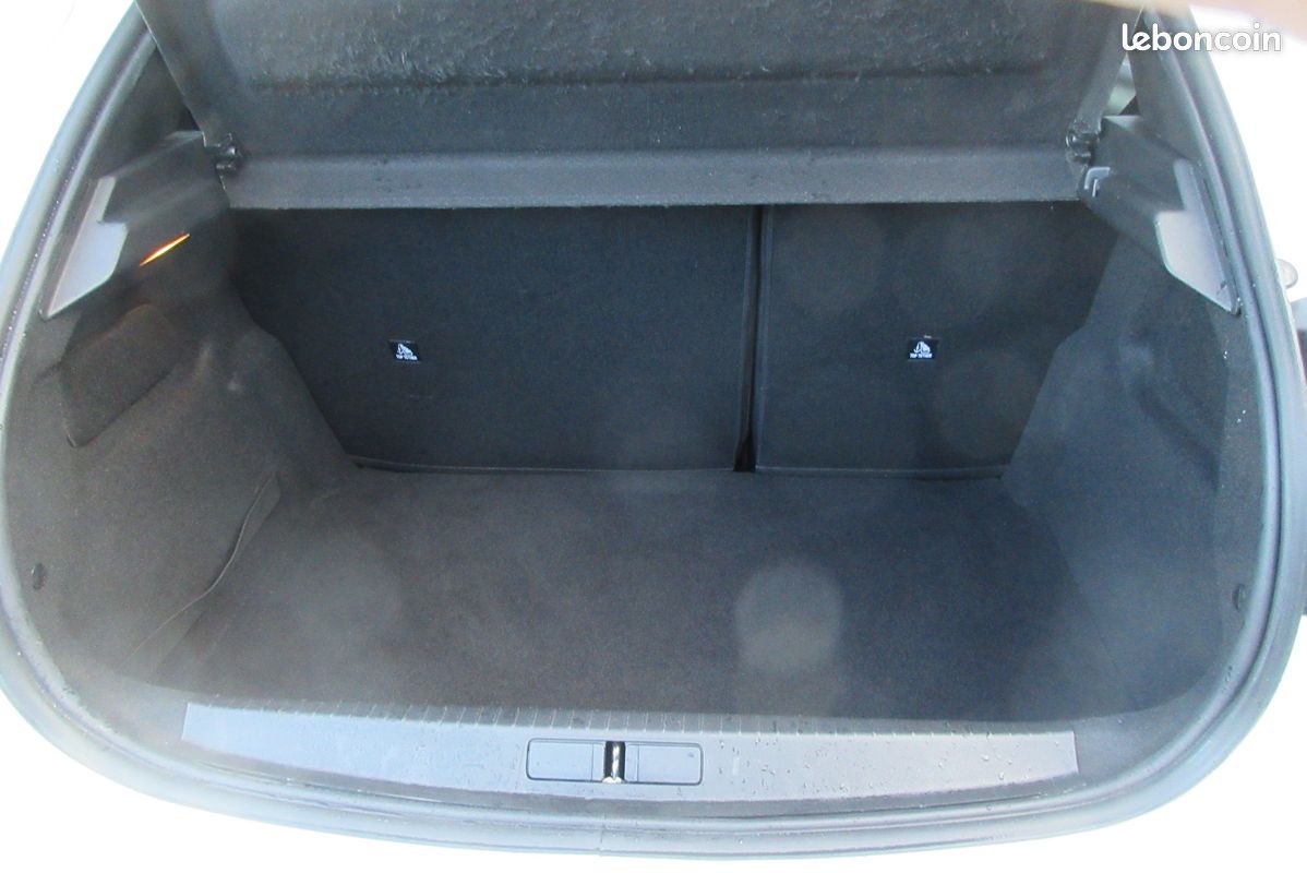 Peugeot 208 style puretech 100ch bvm6 (image 8)