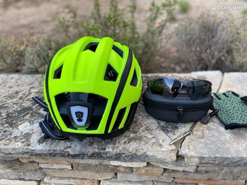 Casque lunette vélo neuf (image 1)