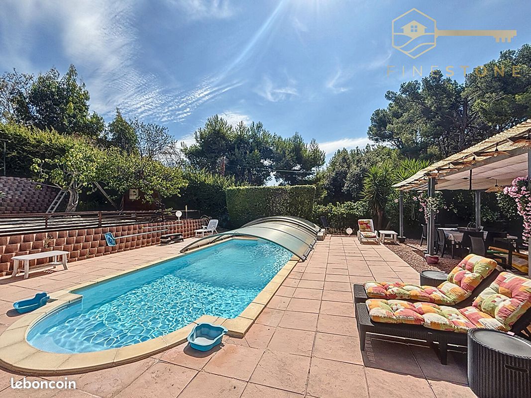 Maison 3 pièces 130 m² · à Saint-Cyr-sur-Mer · 130 m² · 724 000 €